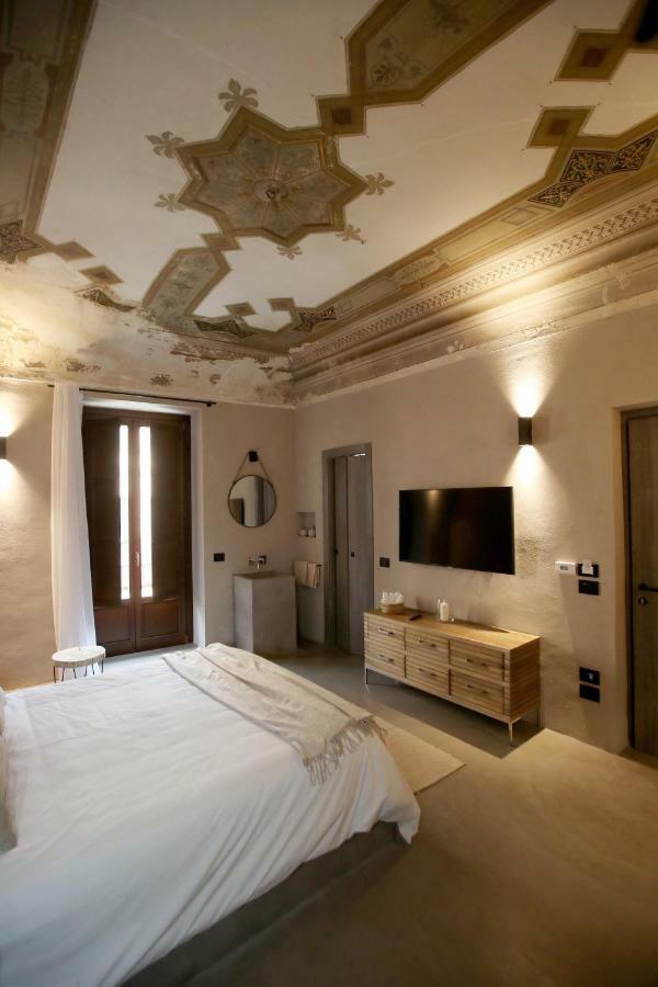 Casa Nostra Luxury Suites & Spa パレルモ エクステリア 写真